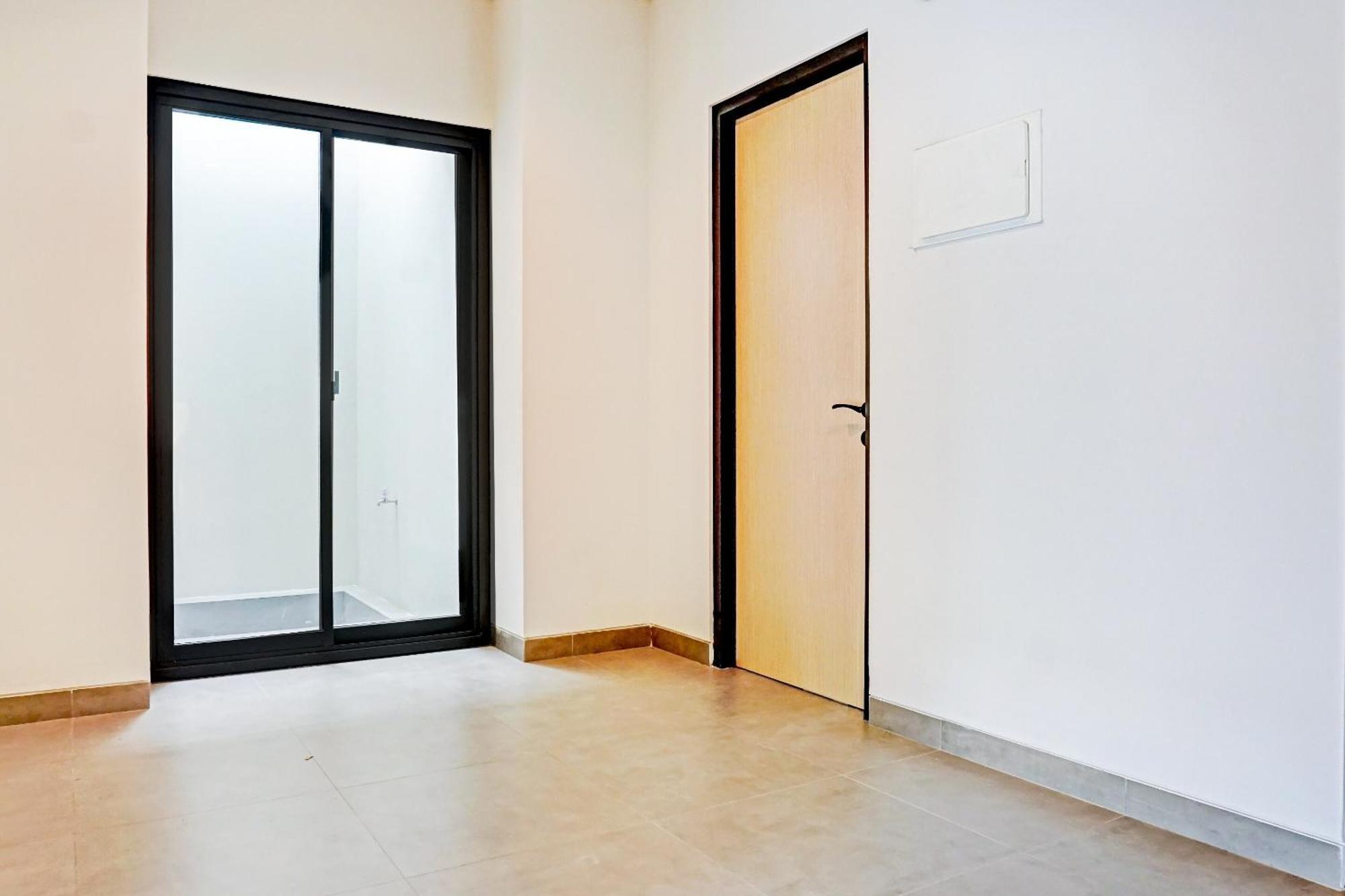 Super Oyo Capital O 90635 Tango Juliet Residence Jakarta Exterior photo