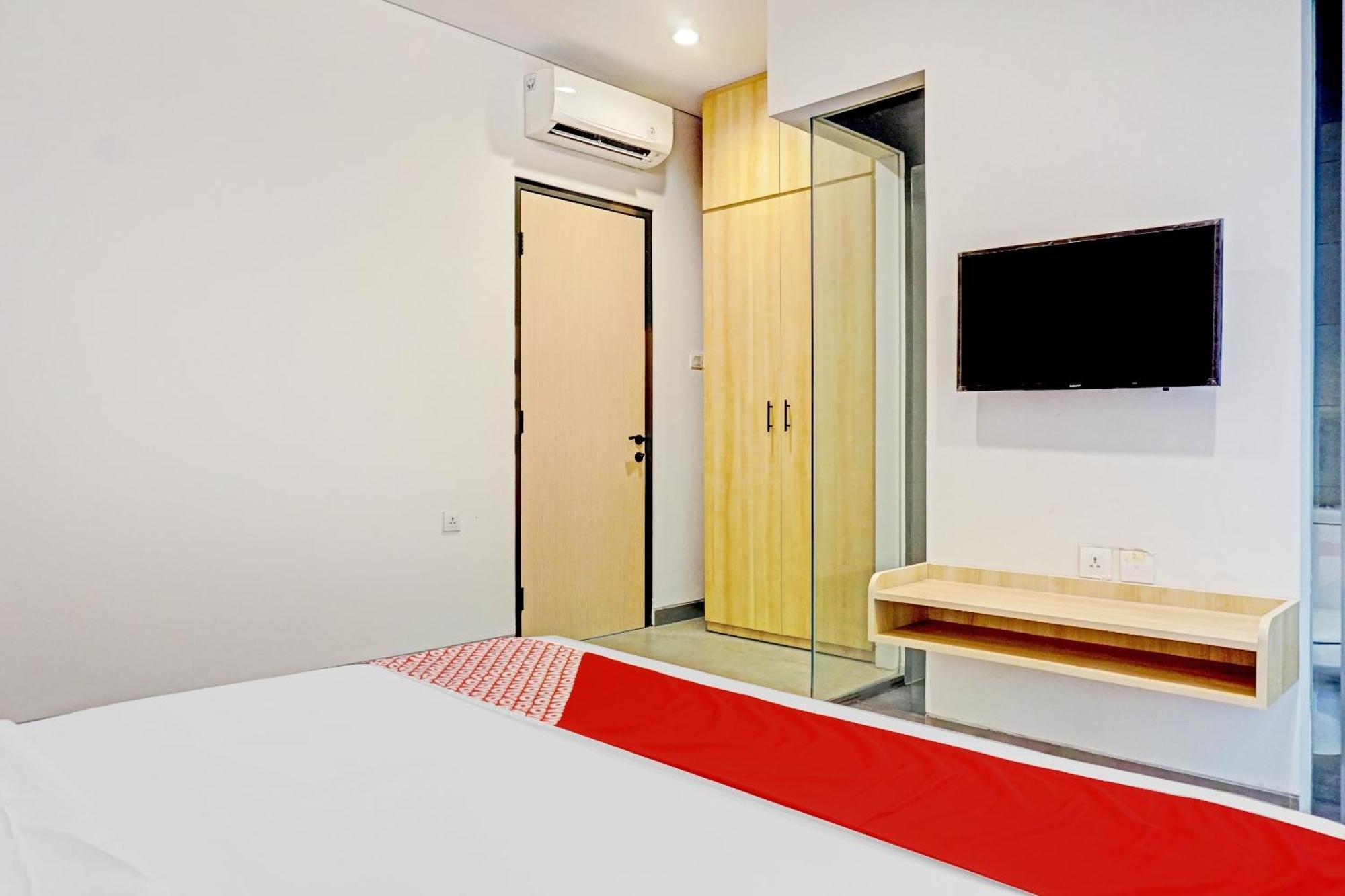 Super Oyo Capital O 90635 Tango Juliet Residence Jakarta Exterior photo